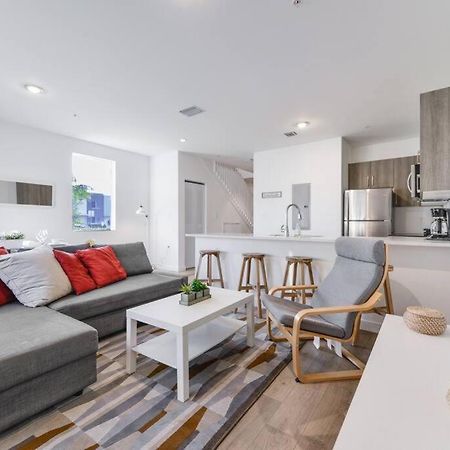 Amazing Town House 15 Min From The Beach Wfree Parking Villa Miami Exterior photo